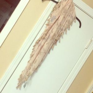 NWT Beautiful floral scarf from cracked barrel